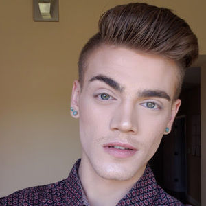 Meet your Posher, Cameron